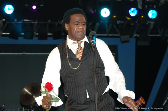 Al Green - Air Jamaica Jazz & Blues Festival 2006 - The Art of Music - Cinnamon Hill Golf Club - Rosehall Resort & Country Club, Montego Bay, Jamaica W.I. - Thursday, Friday 27, 2006 - Negril Travel Guide, Negril Jamaica WI - http://www.negriltravelguide.com - info@negriltravelguide.com...!