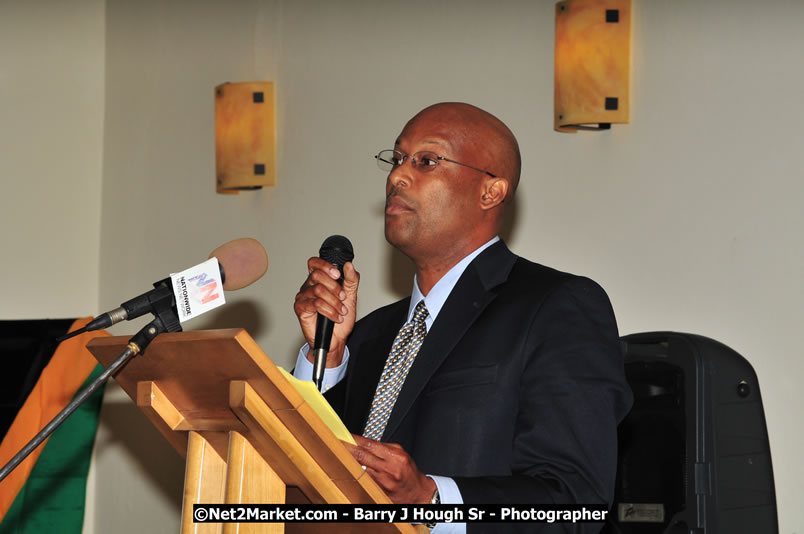 Investment & Business Forum - Brand Jamaica @ Grand Palladium Resort & Spa [Fiesta] - Thursday, August 7, 2008 - Hanover Homecoming Foundation LTD Jamaica - Wherever you roam ... Hanover bids you ... come HOME - Sunday, August 3 to Saturday, August 9, 2008 - Hanover Jamaica - Photographs by Net2Market.com - Barry J. Hough Sr. Photojournalist/Photograper - Photographs taken with a Nikon D300 - Negril Travel Guide, Negril Jamaica WI - http://www.negriltravelguide.com - info@negriltravelguide.com...!