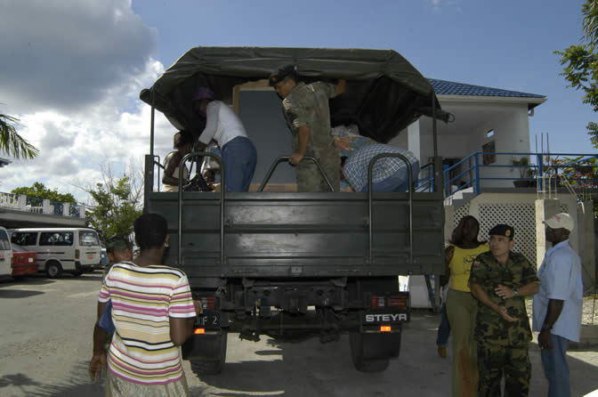 Hurricane Ivan Aid - "People Helping People" spearheaded by - Negril Travel Guide, Negril Jamaica WI - http://www.negriltravelguide.com - info@negriltravelguide.com...!