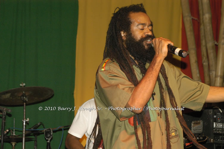 JAH Cure - Live In Concert @ Negril Escape Resort and Spa, December 15, 2009, One Love Drive, West End, Negril, Westmoreland, Jamaica W.I. - Photographs by Net2Market.com - Barry J. Hough Sr, Photographer/Photojournalist - Negril Travel Guide, Negril Jamaica WI - http://www.negriltravelguide.com - info@negriltravelguide.com...!