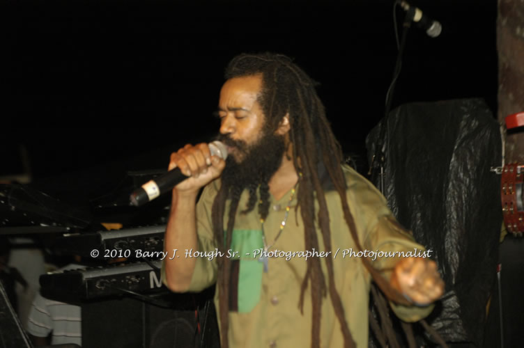 JAH Cure - Live In Concert @ Negril Escape Resort and Spa, December 15, 2009, One Love Drive, West End, Negril, Westmoreland, Jamaica W.I. - Photographs by Net2Market.com - Barry J. Hough Sr, Photographer/Photojournalist - Negril Travel Guide, Negril Jamaica WI - http://www.negriltravelguide.com - info@negriltravelguide.com...!