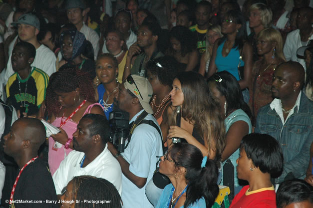 Venue & Audience - Ignition - The Internation Fire Blazes - Friday, July 21, 2006 - Montego Bay, Jamaica - Negril Travel Guide, Negril Jamaica WI - http://www.negriltravelguide.com - info@negriltravelguide.com...!