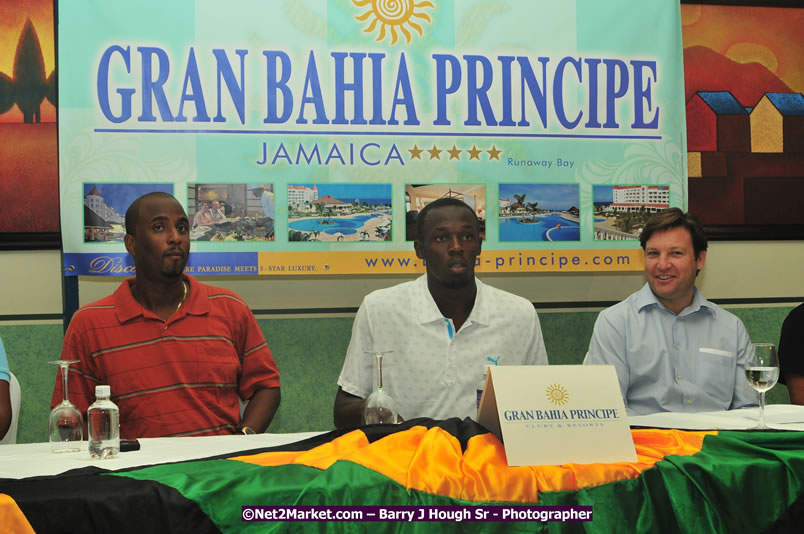 Usain Bolt of Jamaica - The Fastest Man In The World  - Usain Bolt Homecoming Celebrations - Press Conference at the Grand Bahia Principe &amp; Sherwood Content - Waldensia Primary School - Photographs by Net2Market.com - Barry J. Hough Sr. Photojournalist/Photograper - Photographs taken with a Nikon D300 - Negril Travel Guide, Negril Jamaica WI - http://www.negriltravelguide.com - info@negriltravelguide.com...!